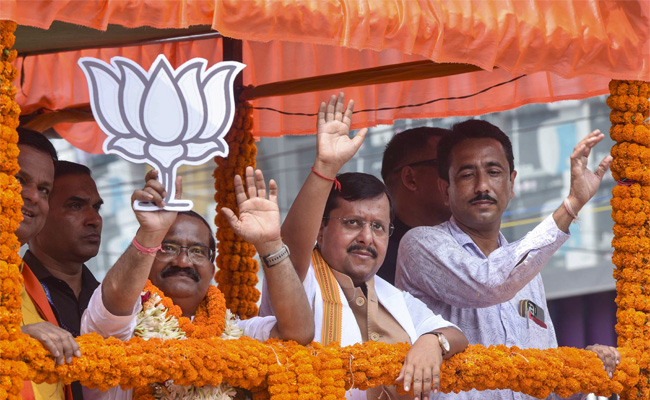 Mamata betrayed Bengal's women by conspiring with parties like Cong: BJP chief